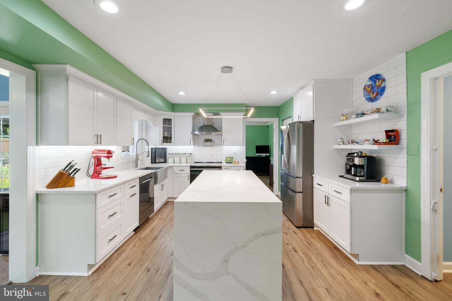422 MOSBY DR SW, LEESBURG, Virginia 20175, 4 Bedrooms Bedrooms, ,3 BathroomsBathrooms,Residential,For sale,422 MOSBY DR SW,VALO2101858 MLS # VALO2101858