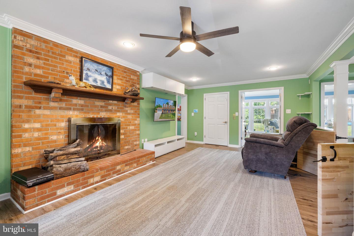 422 MOSBY DR SW, LEESBURG, Virginia 20175, 4 Bedrooms Bedrooms, ,3 BathroomsBathrooms,Residential,For sale,422 MOSBY DR SW,VALO2101858 MLS # VALO2101858
