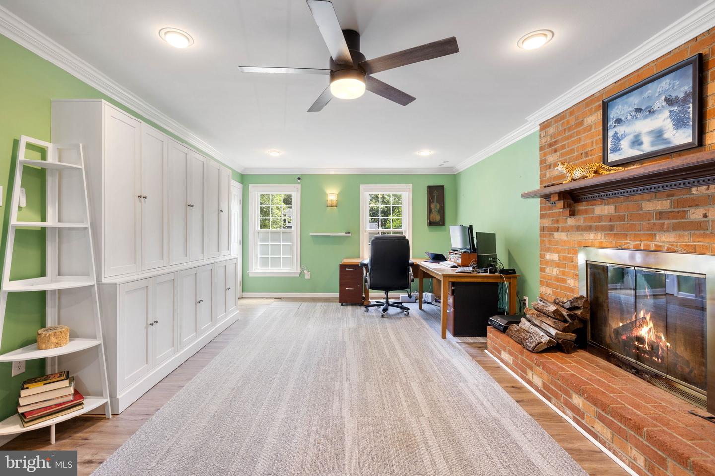 422 MOSBY DR SW, LEESBURG, Virginia 20175, 4 Bedrooms Bedrooms, ,3 BathroomsBathrooms,Residential,For sale,422 MOSBY DR SW,VALO2101858 MLS # VALO2101858