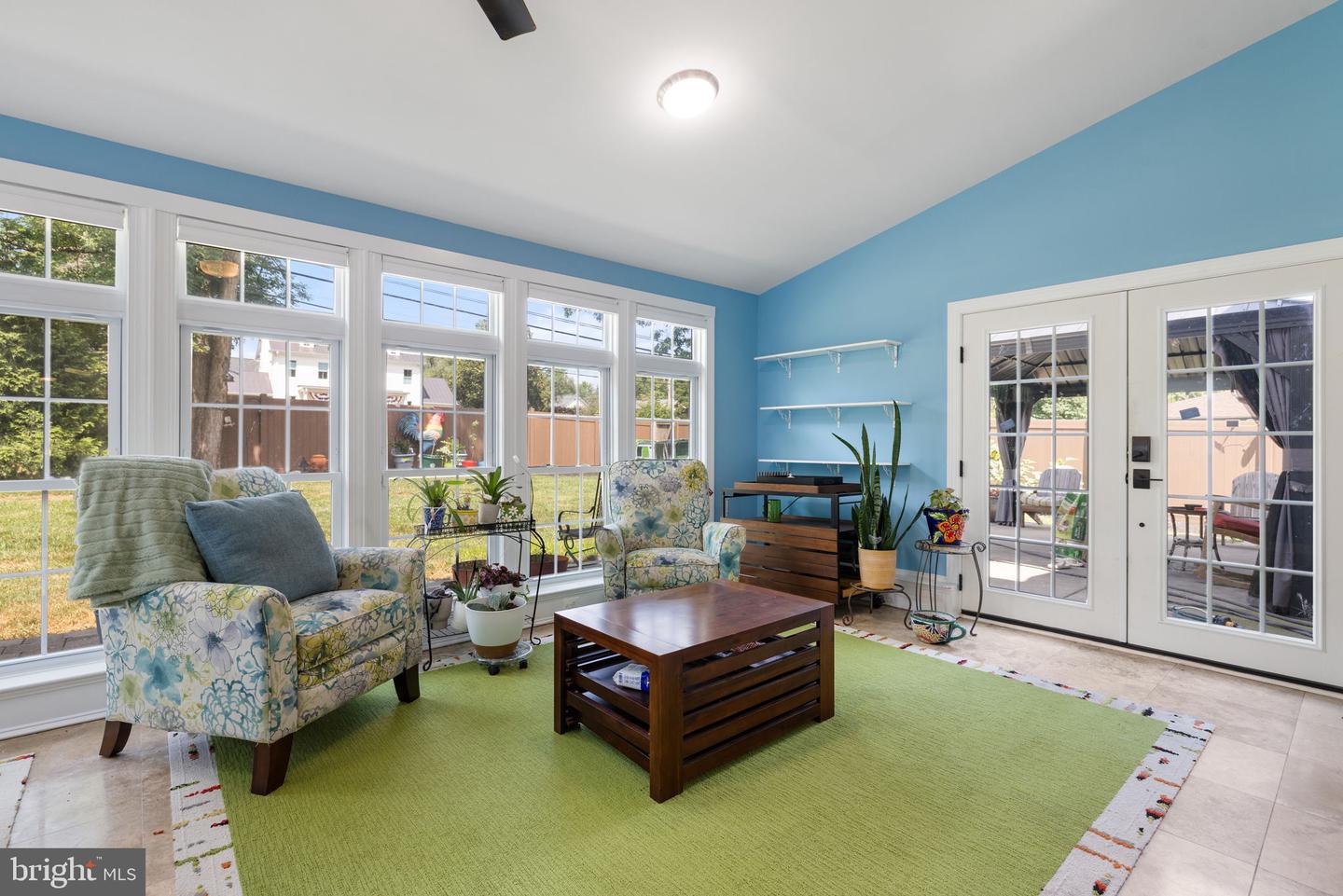 422 MOSBY DR SW, LEESBURG, Virginia 20175, 4 Bedrooms Bedrooms, ,3 BathroomsBathrooms,Residential,For sale,422 MOSBY DR SW,VALO2101858 MLS # VALO2101858