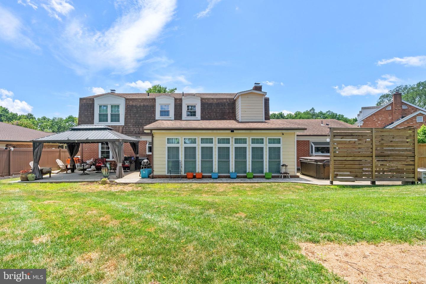 422 MOSBY DR SW, LEESBURG, Virginia 20175, 4 Bedrooms Bedrooms, ,3 BathroomsBathrooms,Residential,For sale,422 MOSBY DR SW,VALO2101858 MLS # VALO2101858