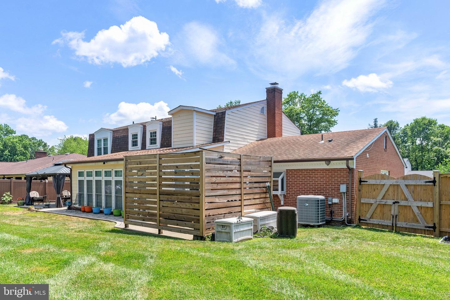 422 MOSBY DR SW, LEESBURG, Virginia 20175, 4 Bedrooms Bedrooms, ,3 BathroomsBathrooms,Residential,For sale,422 MOSBY DR SW,VALO2101858 MLS # VALO2101858