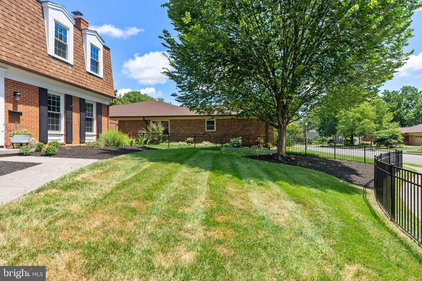 422 MOSBY DR SW, LEESBURG, Virginia 20175, 4 Bedrooms Bedrooms, ,3 BathroomsBathrooms,Residential,For sale,422 MOSBY DR SW,VALO2101858 MLS # VALO2101858