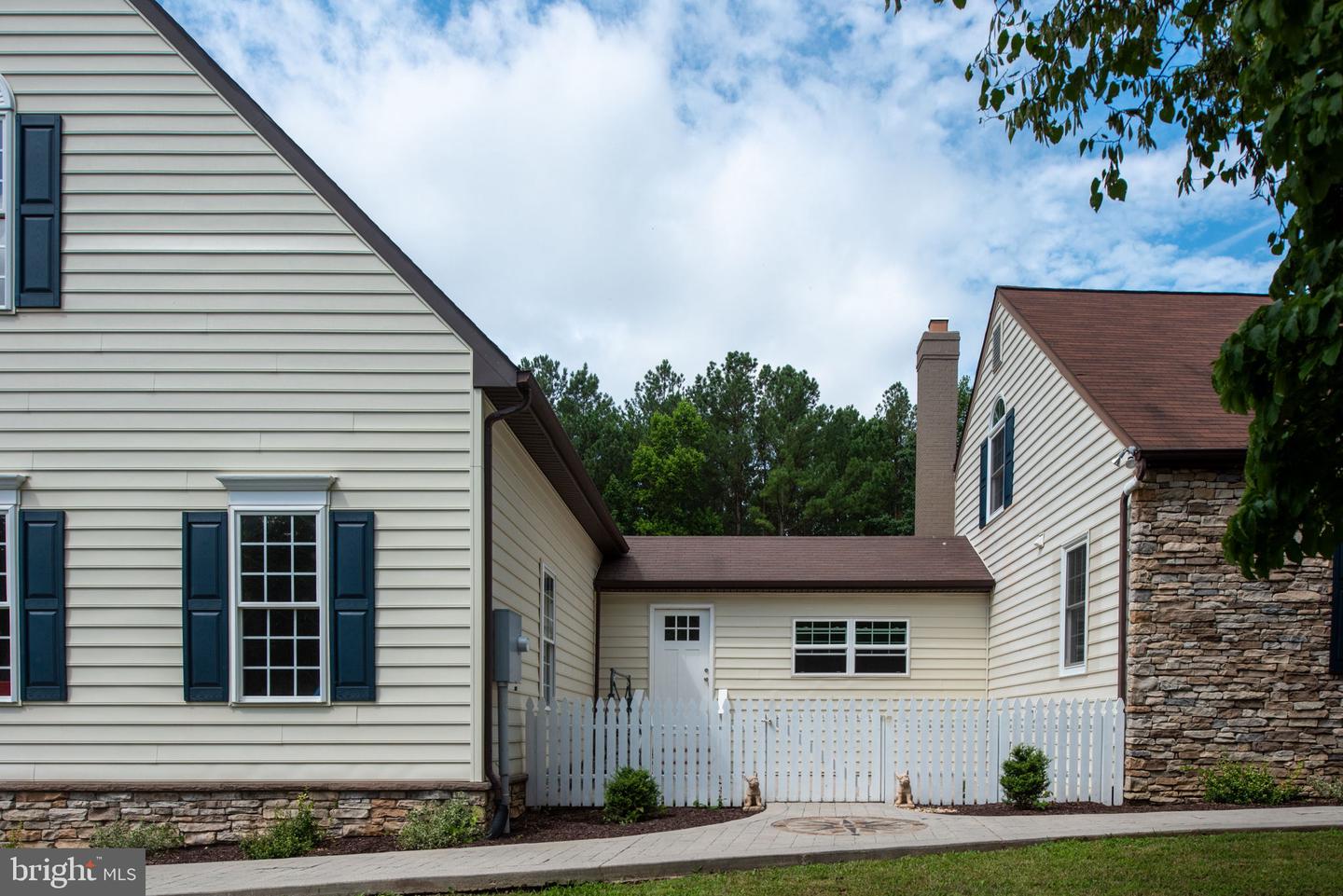 159 MARCHANT DR, FREDERICKSBURG, Virginia 22406, 6 Bedrooms Bedrooms, ,3 BathroomsBathrooms,Residential,For sale,159 MARCHANT DR,VAST2038042 MLS # VAST2038042