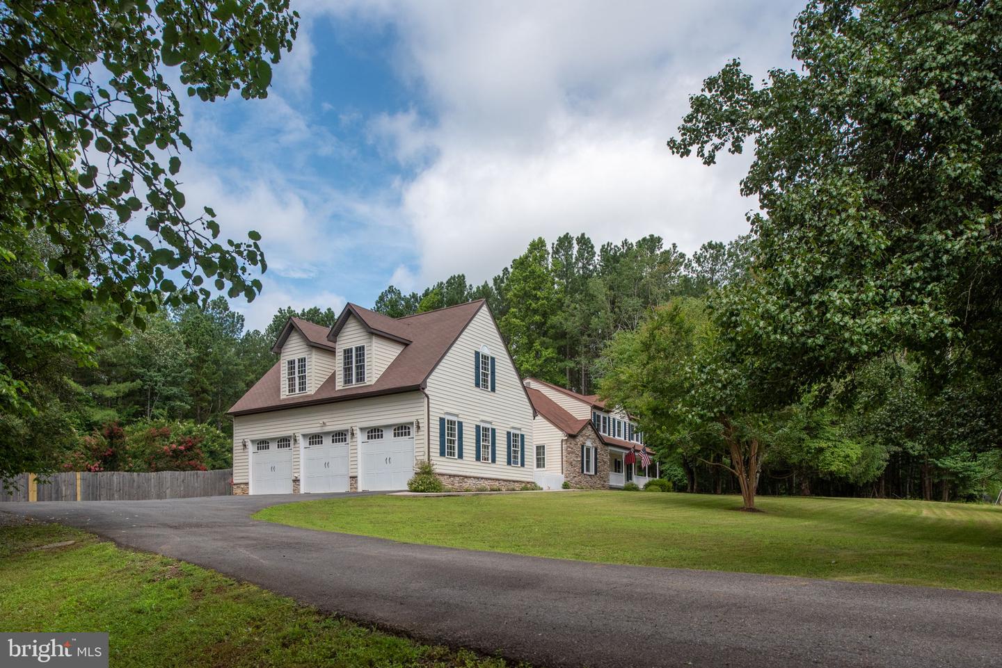 159 MARCHANT DR, FREDERICKSBURG, Virginia 22406, 6 Bedrooms Bedrooms, ,3 BathroomsBathrooms,Residential,For sale,159 MARCHANT DR,VAST2038042 MLS # VAST2038042