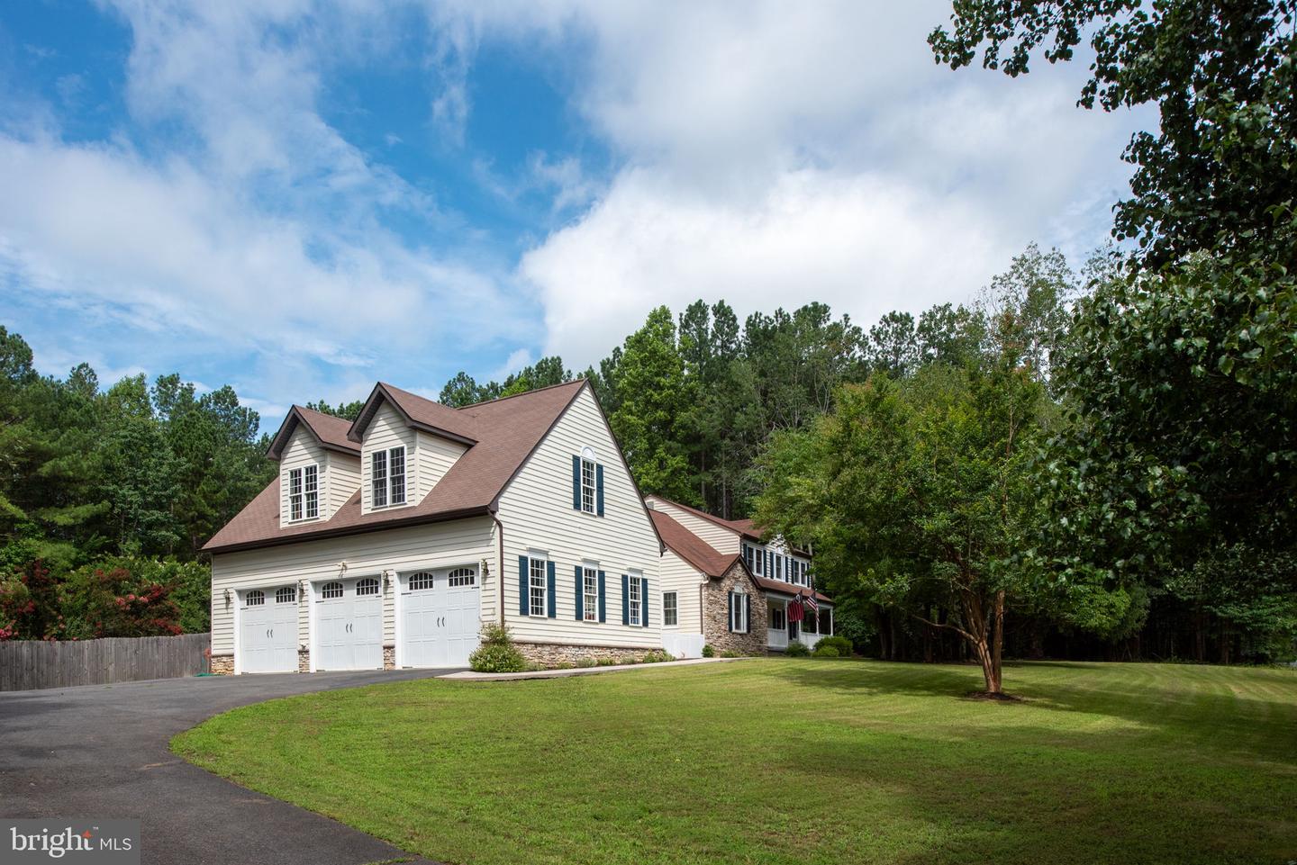 159 MARCHANT DR, FREDERICKSBURG, Virginia 22406, 6 Bedrooms Bedrooms, ,3 BathroomsBathrooms,Residential,For sale,159 MARCHANT DR,VAST2038042 MLS # VAST2038042