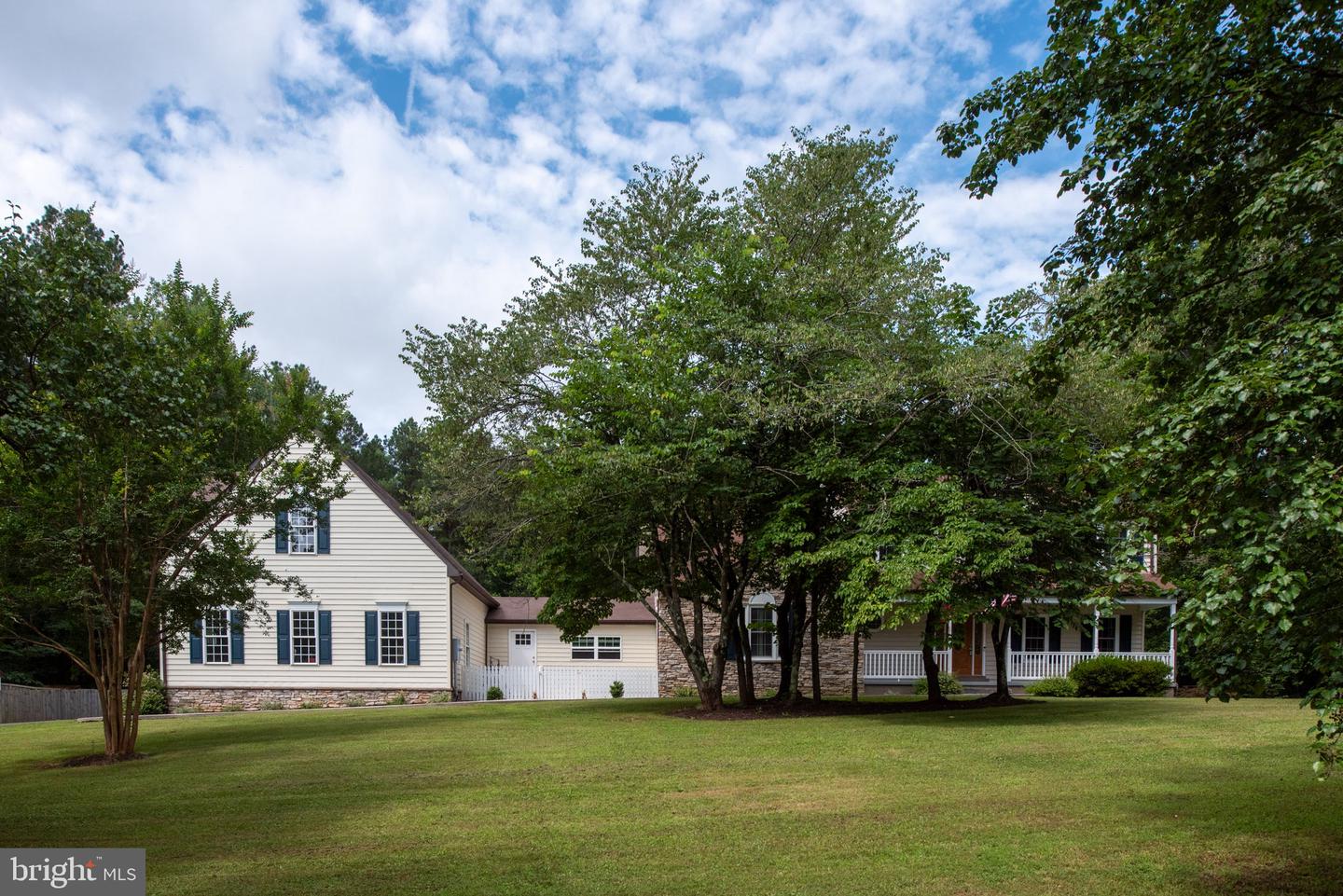 159 MARCHANT DR, FREDERICKSBURG, Virginia 22406, 6 Bedrooms Bedrooms, ,3 BathroomsBathrooms,Residential,For sale,159 MARCHANT DR,VAST2038042 MLS # VAST2038042