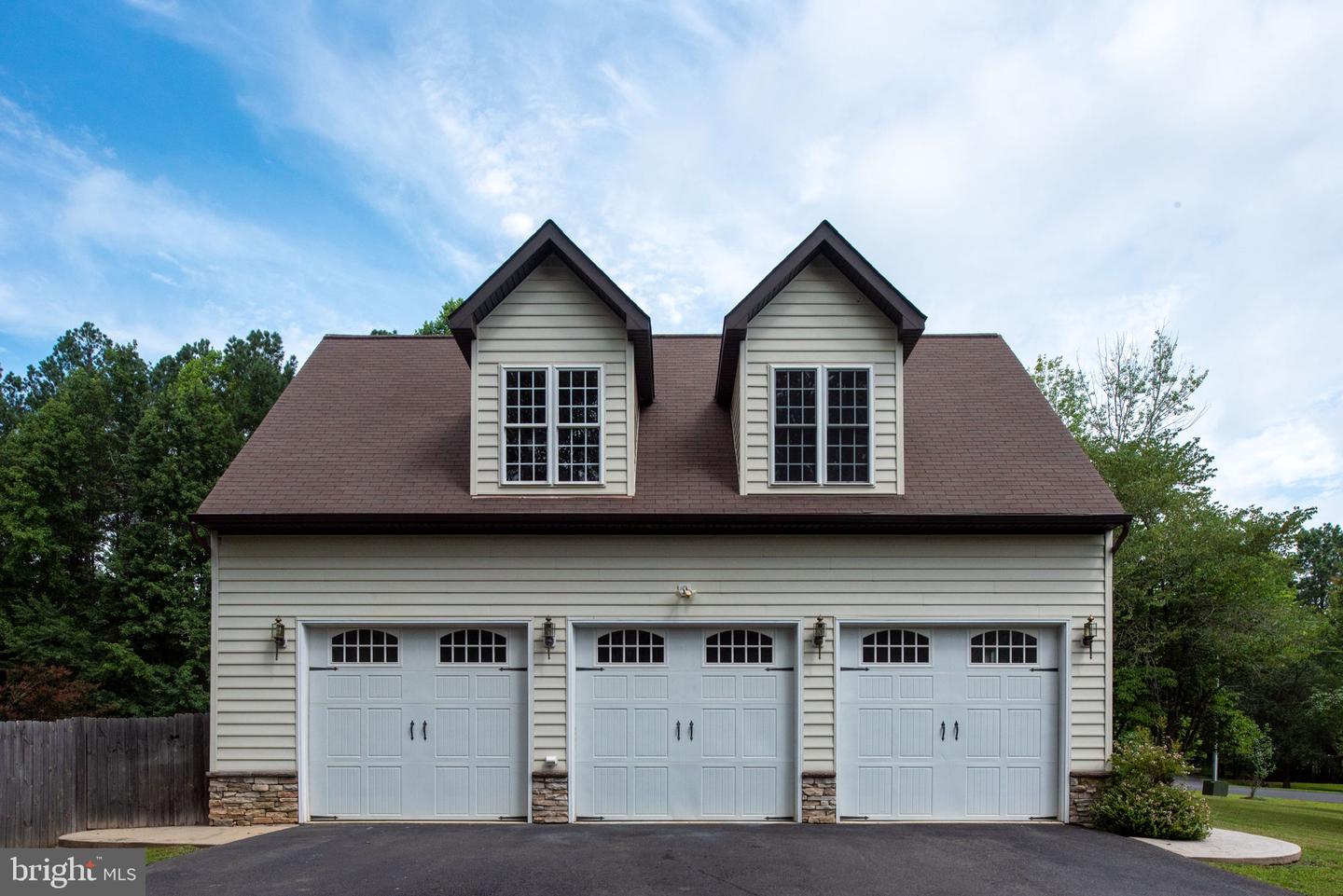 159 MARCHANT DR, FREDERICKSBURG, Virginia 22406, 6 Bedrooms Bedrooms, ,3 BathroomsBathrooms,Residential,For sale,159 MARCHANT DR,VAST2038042 MLS # VAST2038042