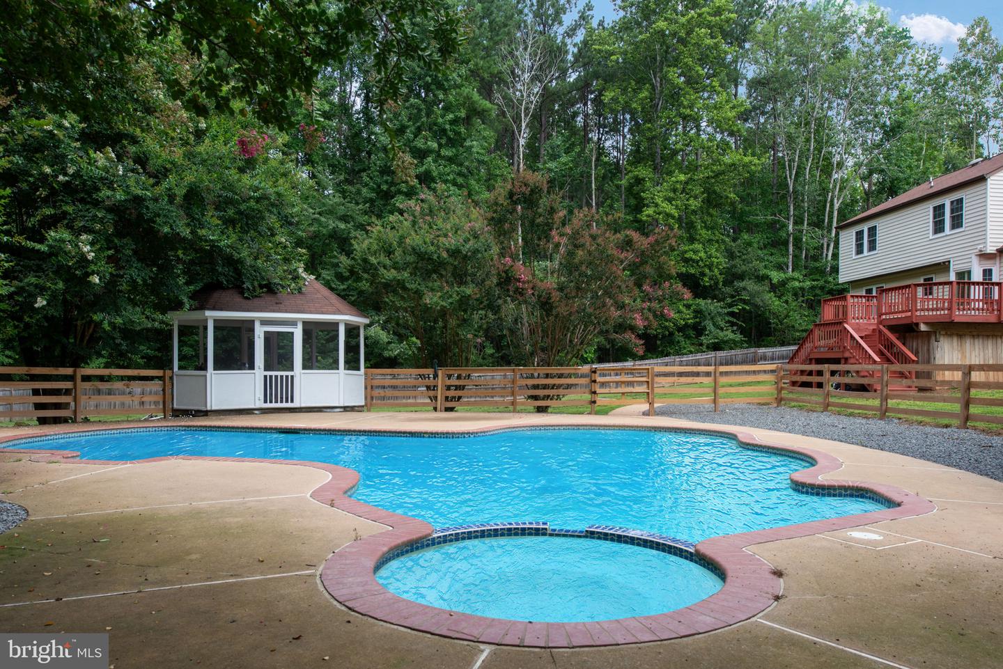 159 MARCHANT DR, FREDERICKSBURG, Virginia 22406, 6 Bedrooms Bedrooms, ,3 BathroomsBathrooms,Residential,For sale,159 MARCHANT DR,VAST2038042 MLS # VAST2038042