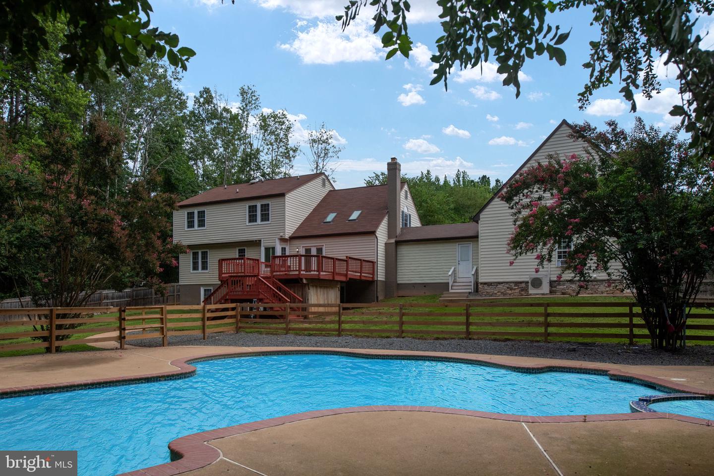 159 MARCHANT DR, FREDERICKSBURG, Virginia 22406, 6 Bedrooms Bedrooms, ,3 BathroomsBathrooms,Residential,For sale,159 MARCHANT DR,VAST2038042 MLS # VAST2038042