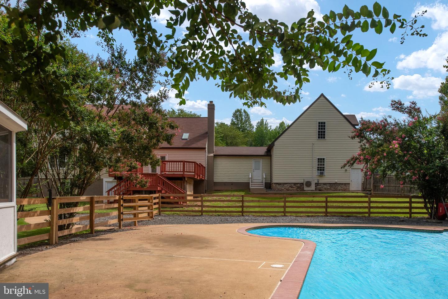 159 MARCHANT DR, FREDERICKSBURG, Virginia 22406, 6 Bedrooms Bedrooms, ,3 BathroomsBathrooms,Residential,For sale,159 MARCHANT DR,VAST2038042 MLS # VAST2038042