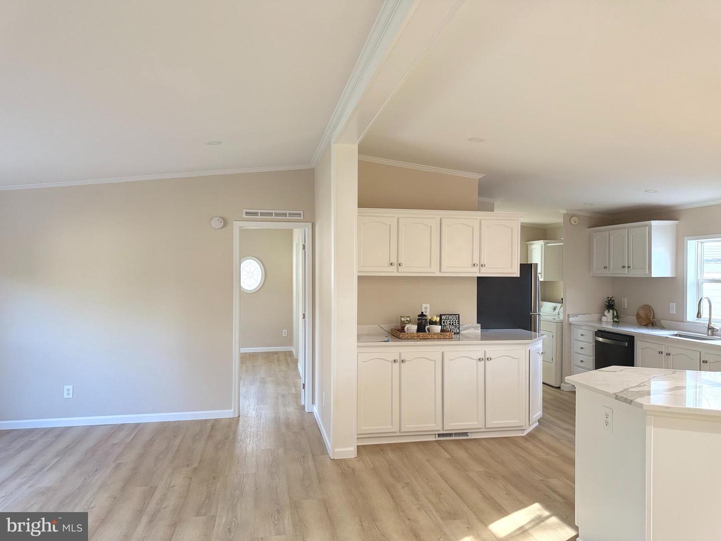 14517 BRANIFF CIRCLE, CHANTILLY, Virginia 20151, 3 Bedrooms Bedrooms, ,2 BathroomsBathrooms,Residential,For sale,14517 BRANIFF CIRCLE,VAFX2235736 MLS # VAFX2235736