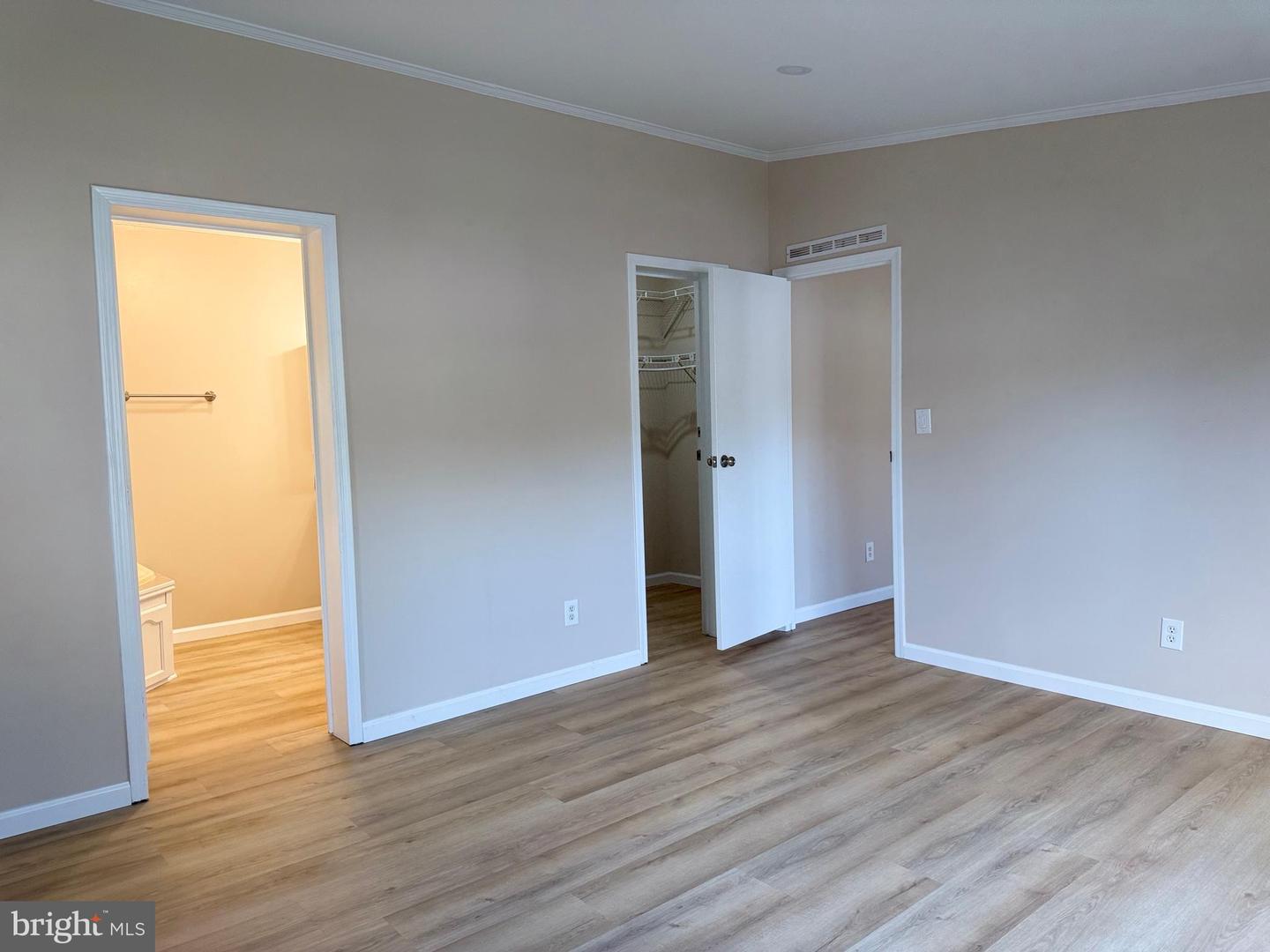 14517 BRANIFF CIRCLE, CHANTILLY, Virginia 20151, 3 Bedrooms Bedrooms, ,2 BathroomsBathrooms,Residential,For sale,14517 BRANIFF CIRCLE,VAFX2235736 MLS # VAFX2235736