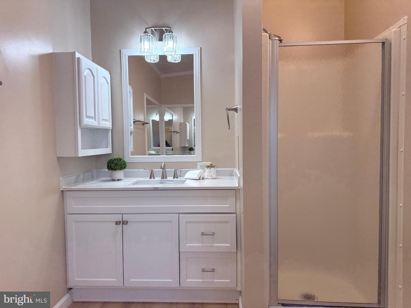 14517 BRANIFF CIRCLE, CHANTILLY, Virginia 20151, 3 Bedrooms Bedrooms, ,2 BathroomsBathrooms,Residential,For sale,14517 BRANIFF CIRCLE,VAFX2235736 MLS # VAFX2235736