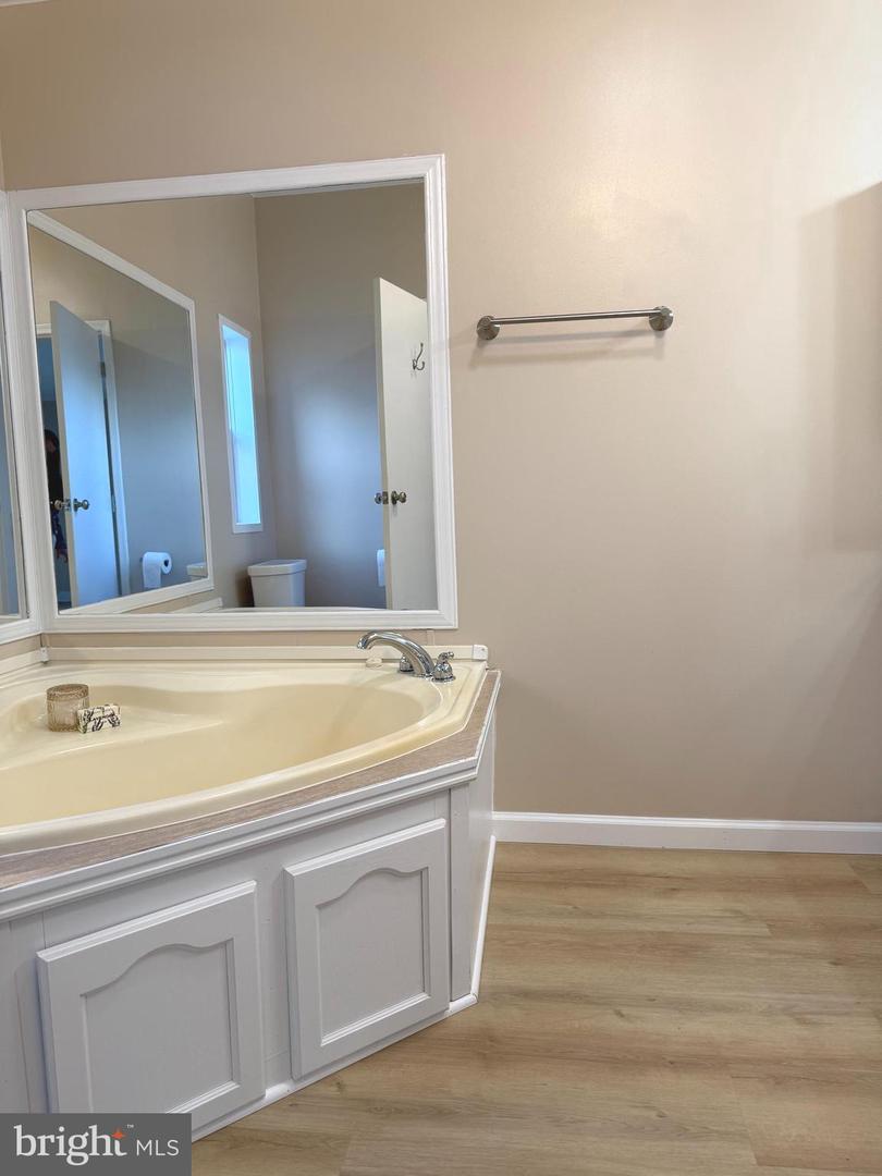 14517 BRANIFF CIRCLE, CHANTILLY, Virginia 20151, 3 Bedrooms Bedrooms, ,2 BathroomsBathrooms,Residential,For sale,14517 BRANIFF CIRCLE,VAFX2235736 MLS # VAFX2235736