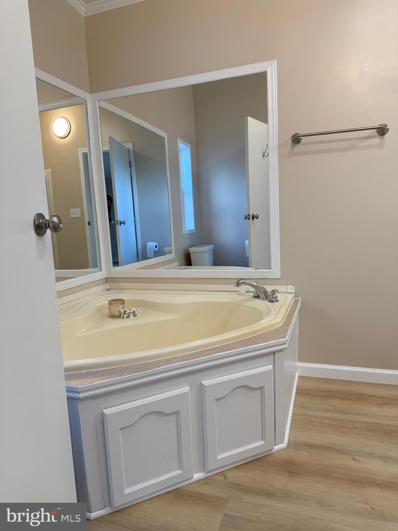 14517 BRANIFF CIRCLE, CHANTILLY, Virginia 20151, 3 Bedrooms Bedrooms, ,2 BathroomsBathrooms,Residential,For sale,14517 BRANIFF CIRCLE,VAFX2235736 MLS # VAFX2235736