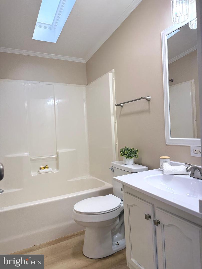 14517 BRANIFF CIRCLE, CHANTILLY, Virginia 20151, 3 Bedrooms Bedrooms, ,2 BathroomsBathrooms,Residential,For sale,14517 BRANIFF CIRCLE,VAFX2235736 MLS # VAFX2235736
