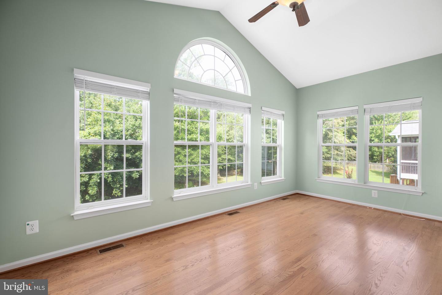 71 RIGGS RD, FREDERICKSBURG, Virginia 22405, 4 Bedrooms Bedrooms, ,2 BathroomsBathrooms,Residential,For sale,71 RIGGS RD,VAST2038650 MLS # VAST2038650
