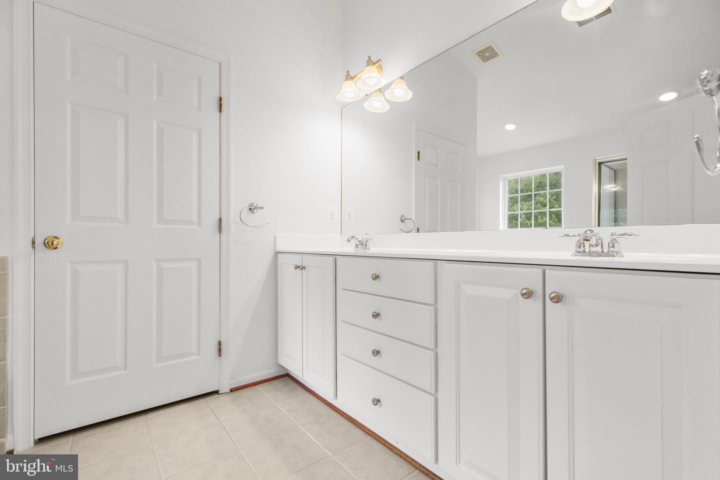 71 RIGGS RD, FREDERICKSBURG, Virginia 22405, 4 Bedrooms Bedrooms, ,2 BathroomsBathrooms,Residential,For sale,71 RIGGS RD,VAST2038650 MLS # VAST2038650