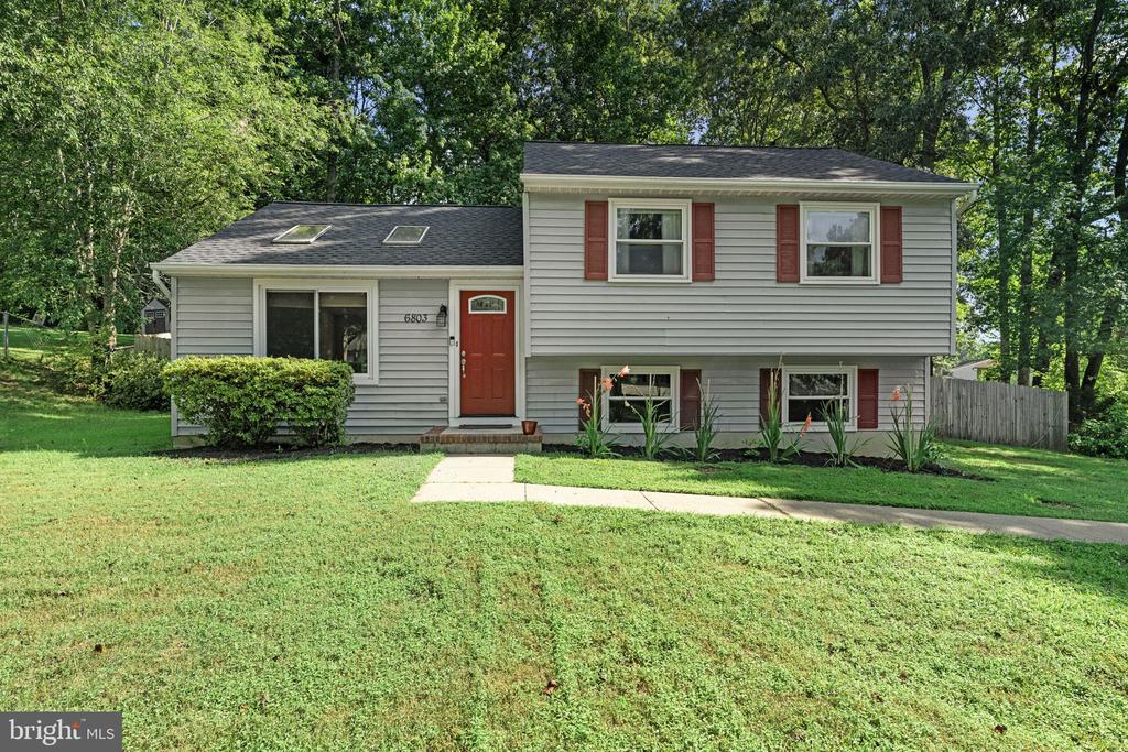 6803 PLANTATION FOREST DR, SPOTSYLVANIA, Virginia 22553, 4 Bedrooms Bedrooms, ,2 BathroomsBathrooms,Residential,6803 PLANTATION FOREST DR,VASP2034880 MLS # VASP2034880