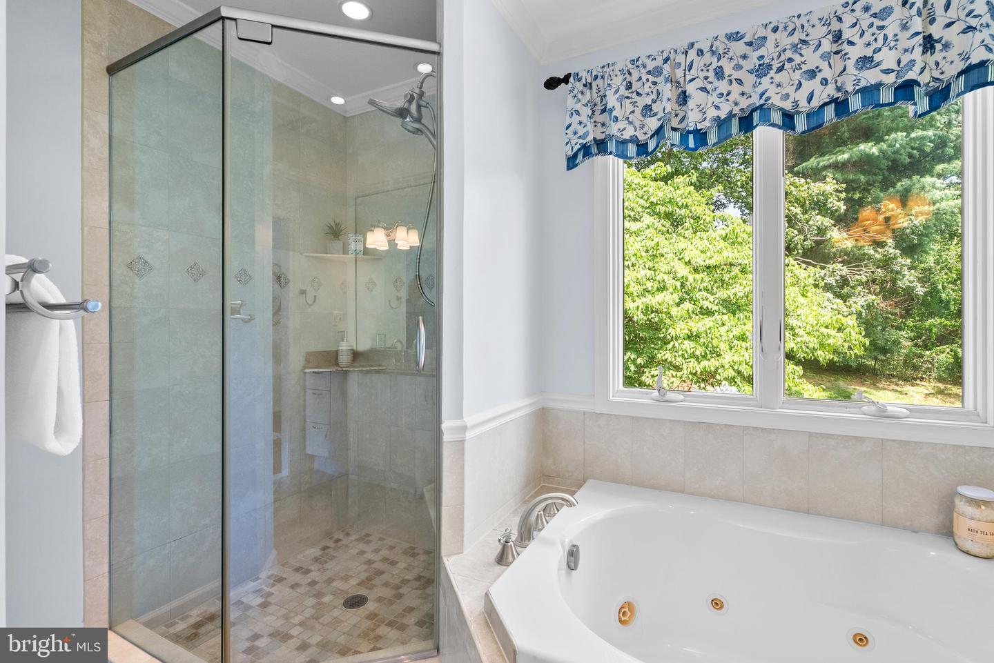 9406 FAIRPINE LN, GREAT FALLS, Virginia 22066, 5 Bedrooms Bedrooms, ,3 BathroomsBathrooms,Residential,For sale,9406 FAIRPINE LN,VAFX2245892 MLS # VAFX2245892