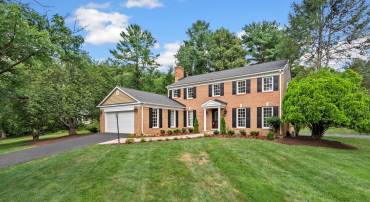9406 FAIRPINE LN, GREAT FALLS, Virginia 22066, 5 Bedrooms Bedrooms, ,3 BathroomsBathrooms,Residential,For sale,9406 FAIRPINE LN,VAFX2245892 MLS # VAFX2245892