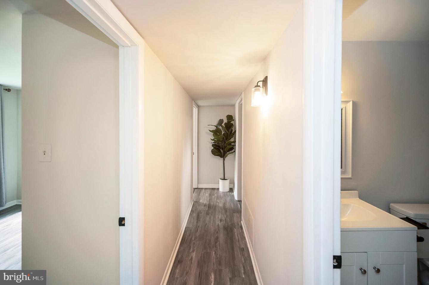 14204 LINDENDALE RD, WOODBRIDGE, Virginia 22193, 4 Bedrooms Bedrooms, 8 Rooms Rooms,2 BathroomsBathrooms,Residential,For sale,14204 LINDENDALE RD,VAPW2096502 MLS # VAPW2096502