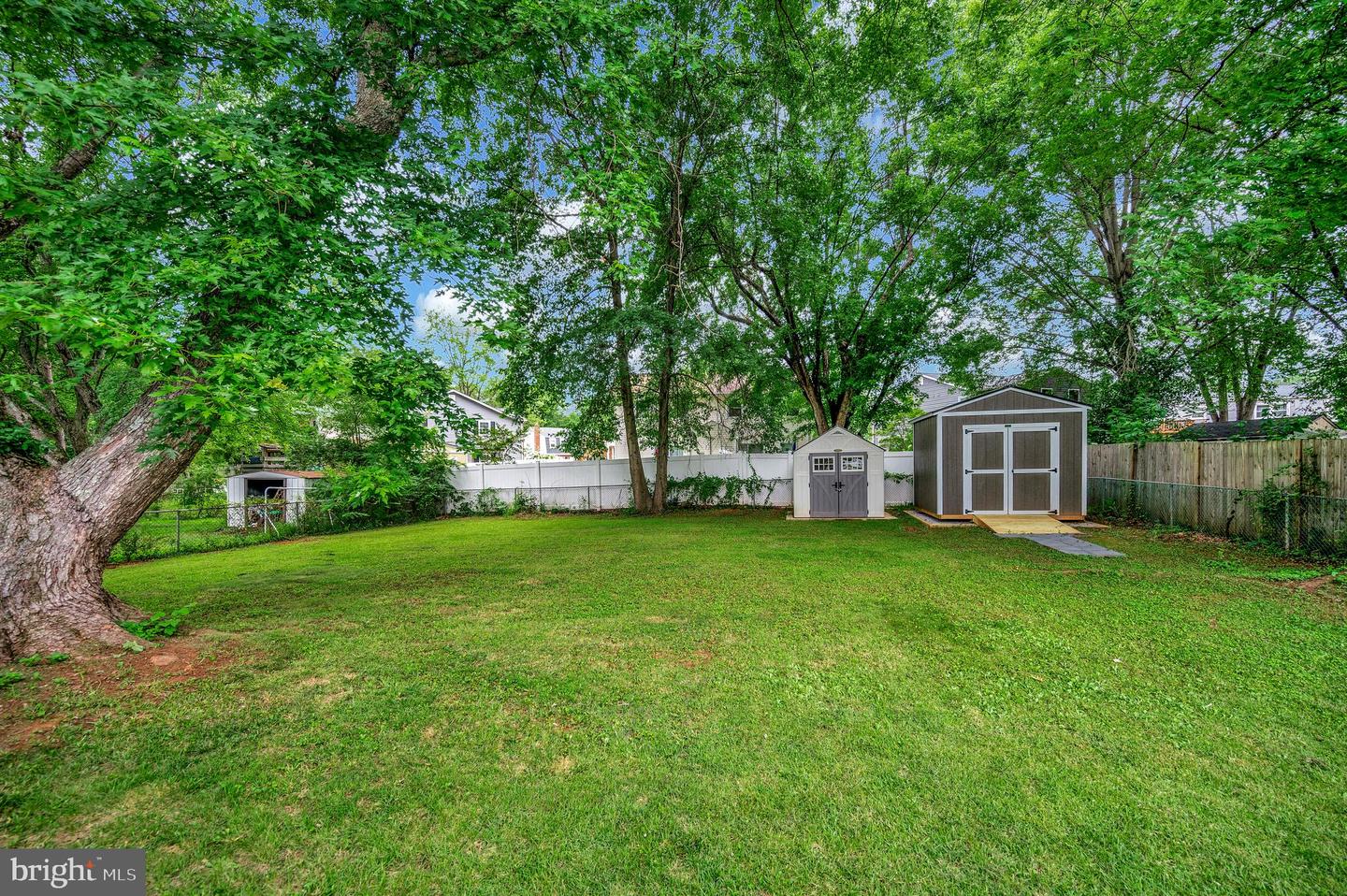 14204 LINDENDALE RD, WOODBRIDGE, Virginia 22193, 4 Bedrooms Bedrooms, 8 Rooms Rooms,2 BathroomsBathrooms,Residential,For sale,14204 LINDENDALE RD,VAPW2096502 MLS # VAPW2096502
