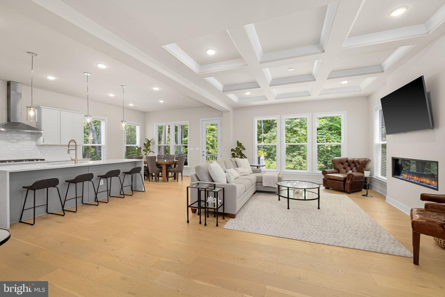 4615 WOOD GLEN RD, FAIRFAX, Virginia 22032, 5 Bedrooms Bedrooms, ,4 BathroomsBathrooms,Residential,For sale,4615 WOOD GLEN RD,VAFX2246080 MLS # VAFX2246080
