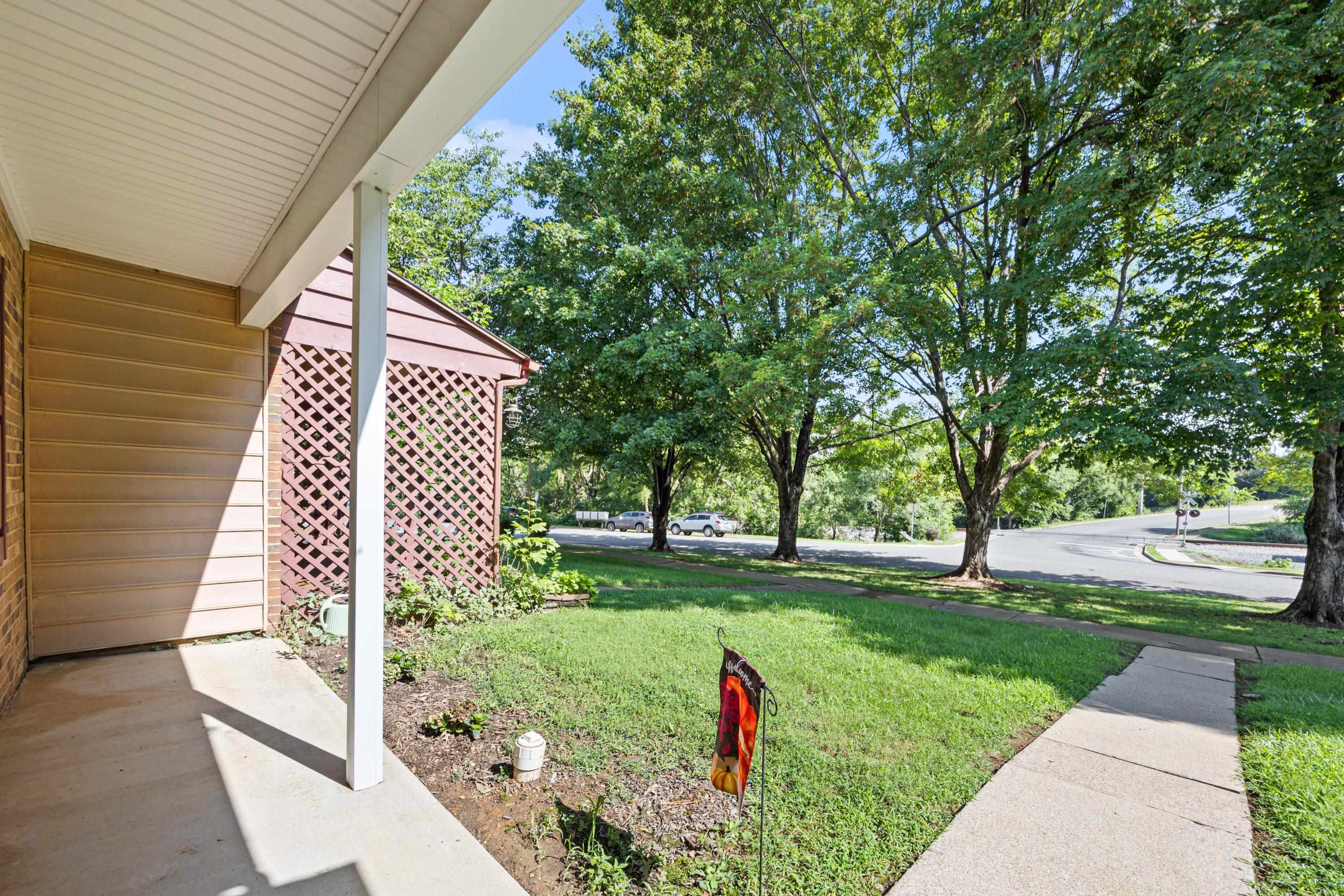 1211 COUNTRY CLUB CT, HARRISONBURG, Virginia 22802, 2 Bedrooms Bedrooms, ,1 BathroomBathrooms,Residential,1211 COUNTRY CLUB CT,667034 MLS # 667034
