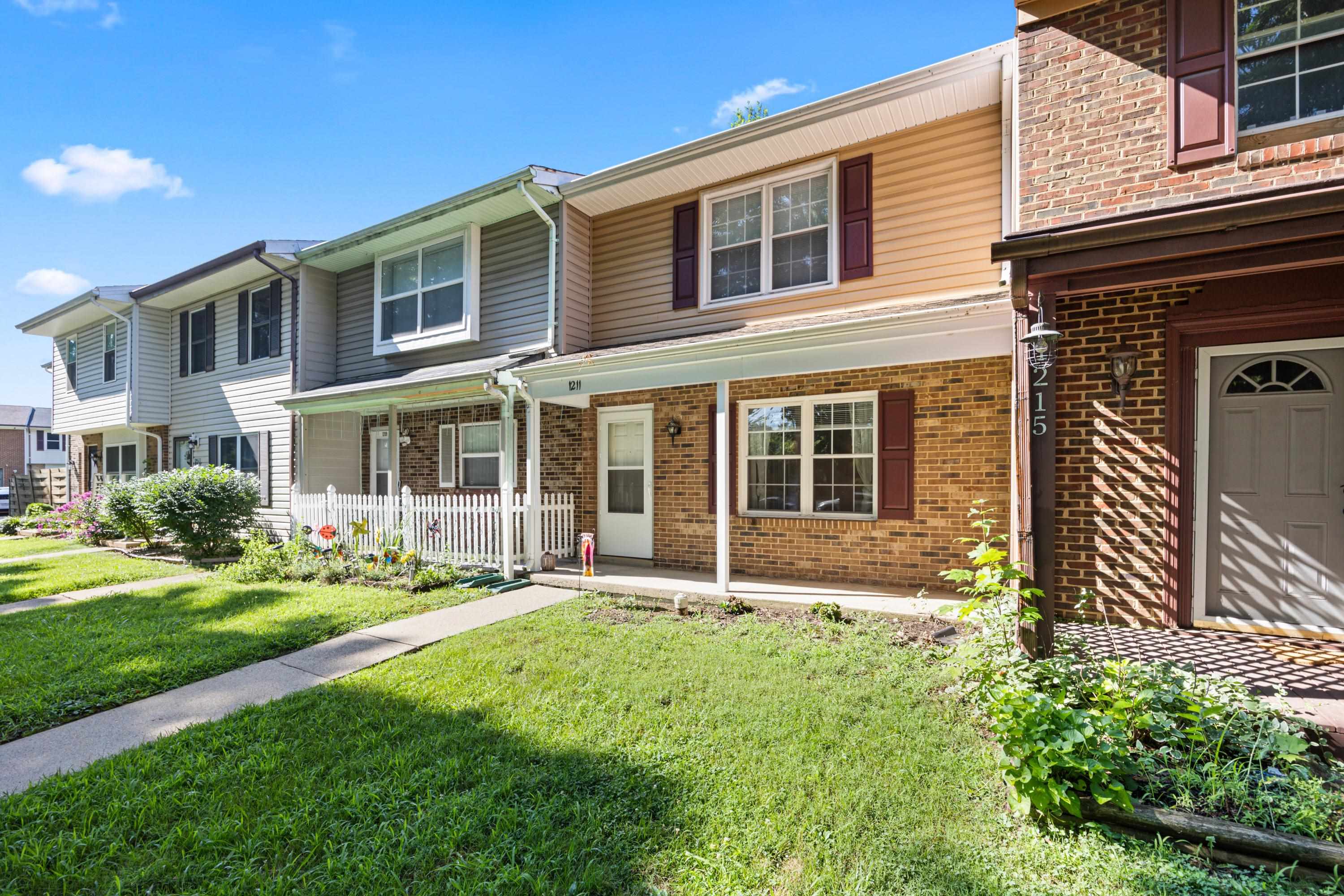 1211 COUNTRY CLUB CT, HARRISONBURG, Virginia 22802, 2 Bedrooms Bedrooms, ,1 BathroomBathrooms,Residential,1211 COUNTRY CLUB CT,667034 MLS # 667034