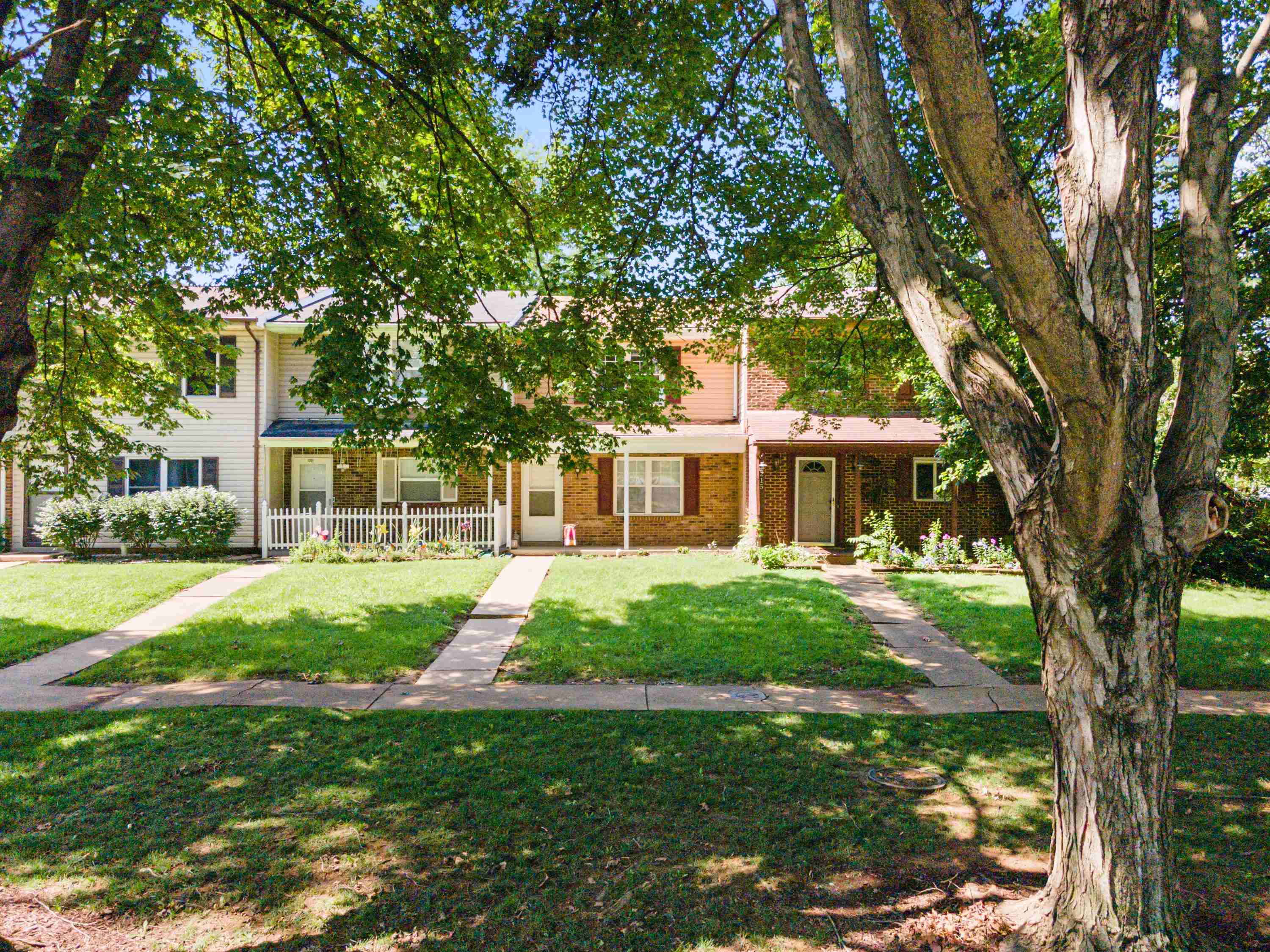 1211 COUNTRY CLUB CT, HARRISONBURG, Virginia 22802, 2 Bedrooms Bedrooms, ,1 BathroomBathrooms,Residential,1211 COUNTRY CLUB CT,667034 MLS # 667034