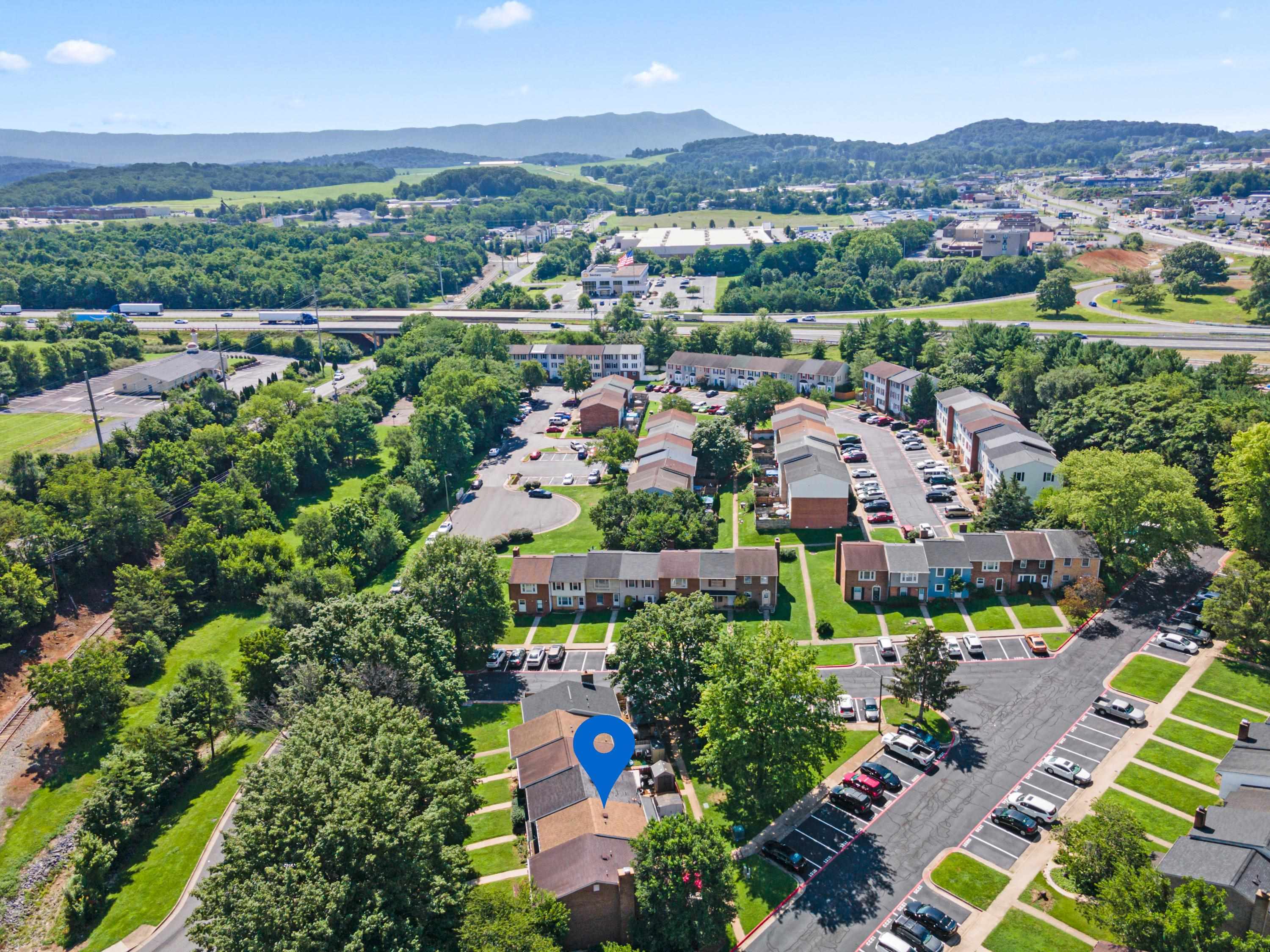 1211 COUNTRY CLUB CT, HARRISONBURG, Virginia 22802, 2 Bedrooms Bedrooms, ,1 BathroomBathrooms,Residential,1211 COUNTRY CLUB CT,667034 MLS # 667034