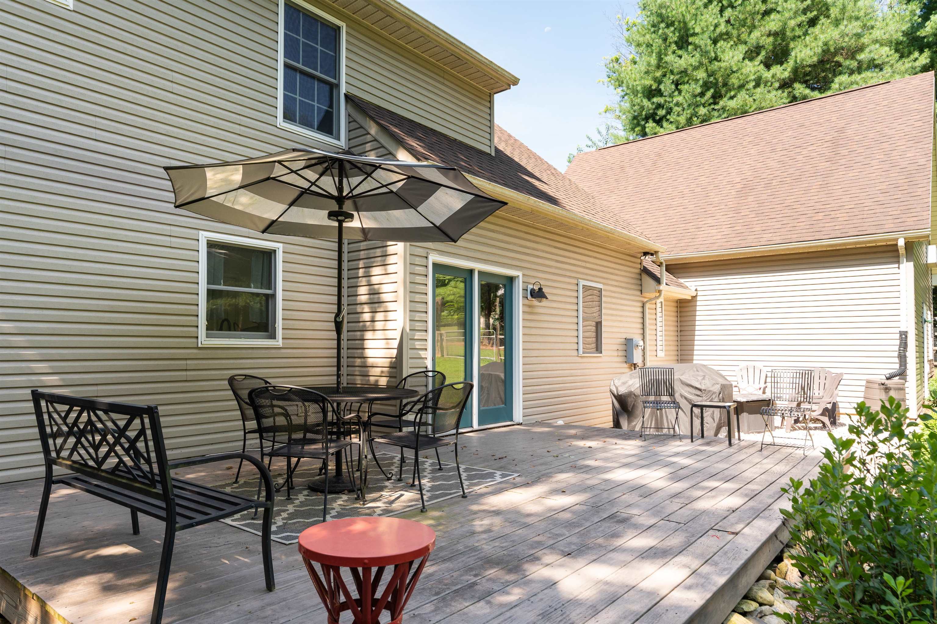 177 NOTTINGHAM LN, WAYNESBORO, Virginia 22980, 4 Bedrooms Bedrooms, ,3 BathroomsBathrooms,Residential,177 NOTTINGHAM LN,667036 MLS # 667036