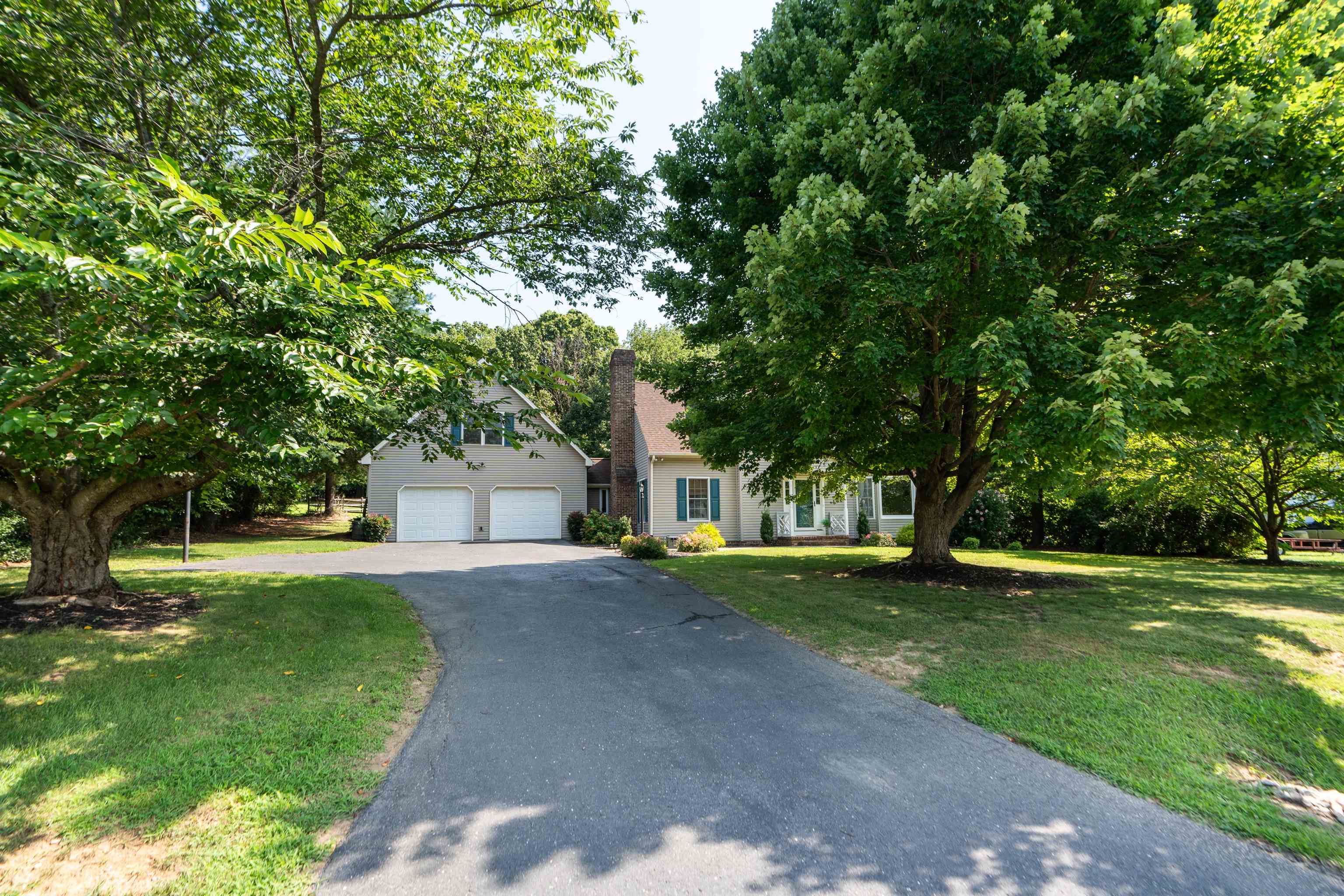 177 NOTTINGHAM LN, WAYNESBORO, Virginia 22980, 4 Bedrooms Bedrooms, ,3 BathroomsBathrooms,Residential,177 NOTTINGHAM LN,667036 MLS # 667036