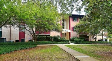 7609 LEE HWY #303, FALLS CHURCH, Virginia 22042, 3 Bedrooms Bedrooms, ,2 BathroomsBathrooms,Residential,For sale,7609 LEE HWY #303,VAFX2247040 MLS # VAFX2247040
