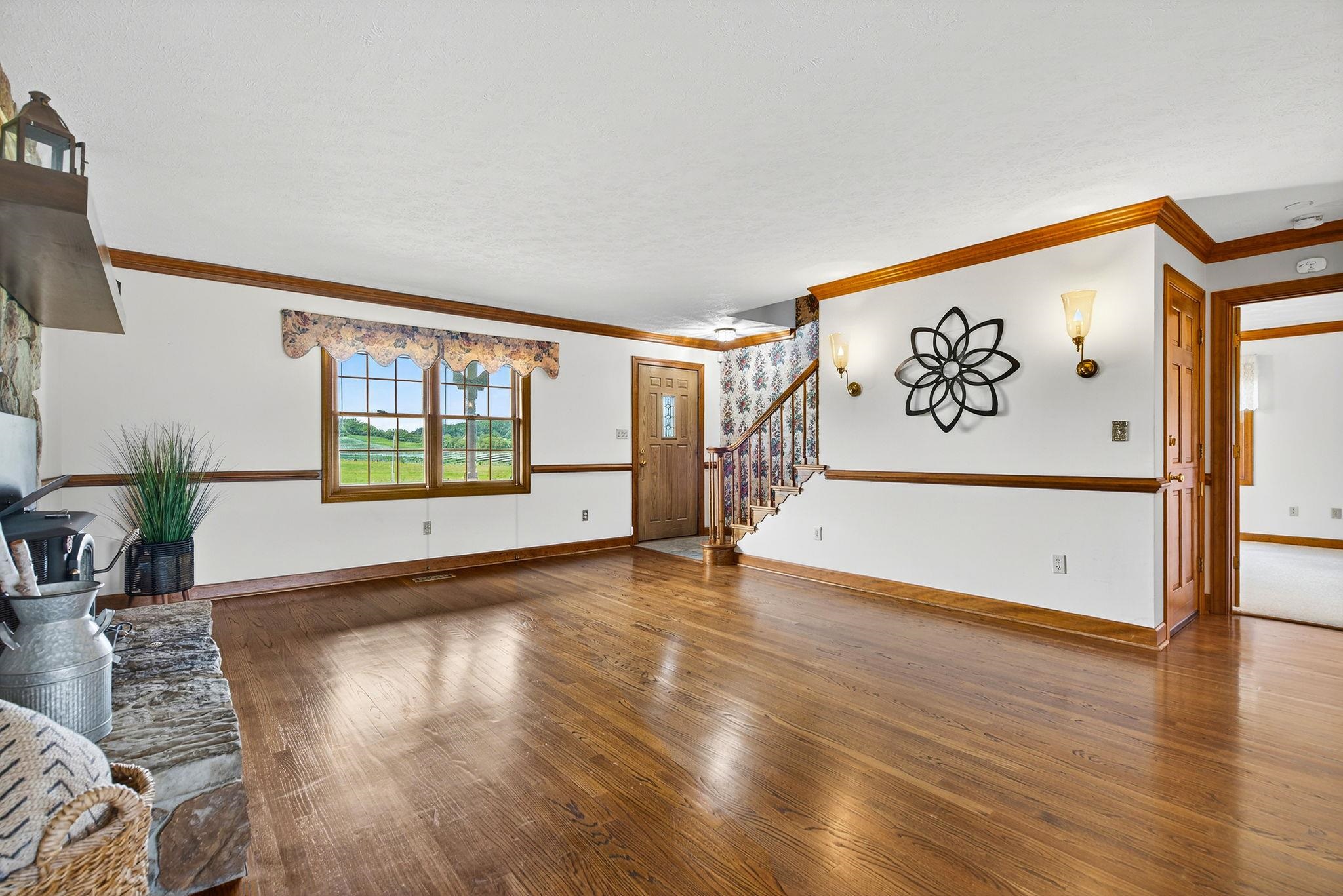 609 OLD WHITE BRIDGE RD, WAYNESBORO, Virginia 22980, 3 Bedrooms Bedrooms, ,2 BathroomsBathrooms,Residential,Old White Bridge,609 OLD WHITE BRIDGE RD,667050 MLS # 667050