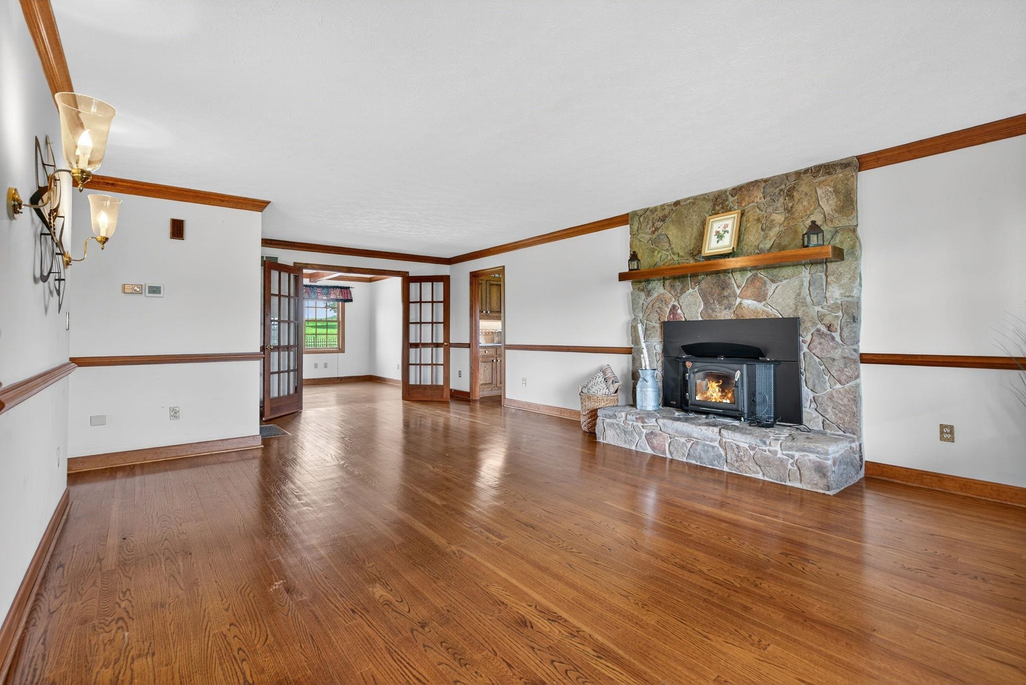 609 OLD WHITE BRIDGE RD, WAYNESBORO, Virginia 22980, 3 Bedrooms Bedrooms, ,2 BathroomsBathrooms,Residential,Old White Bridge,609 OLD WHITE BRIDGE RD,667050 MLS # 667050