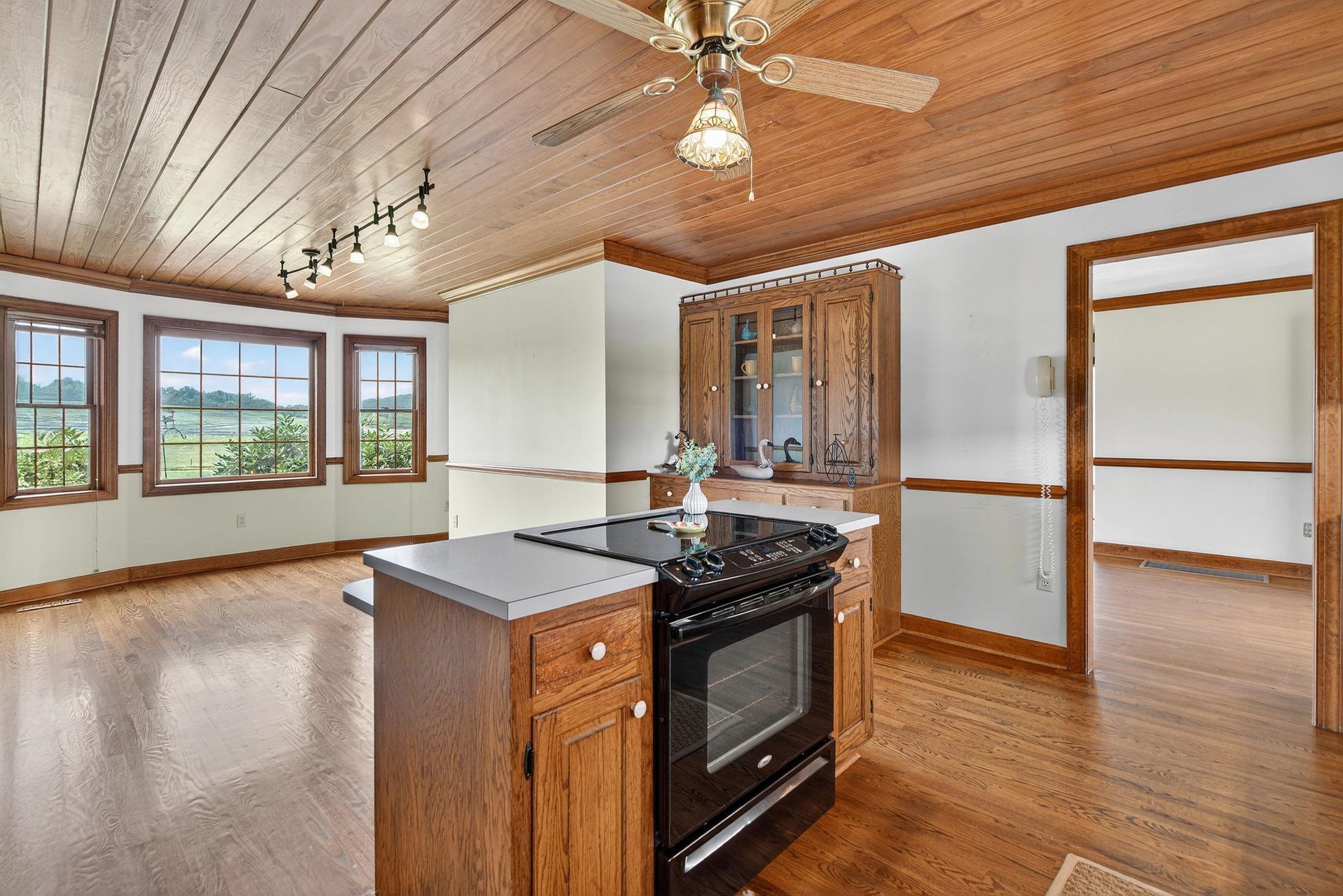 609 OLD WHITE BRIDGE RD, WAYNESBORO, Virginia 22980, 3 Bedrooms Bedrooms, ,2 BathroomsBathrooms,Residential,Old White Bridge,609 OLD WHITE BRIDGE RD,667050 MLS # 667050