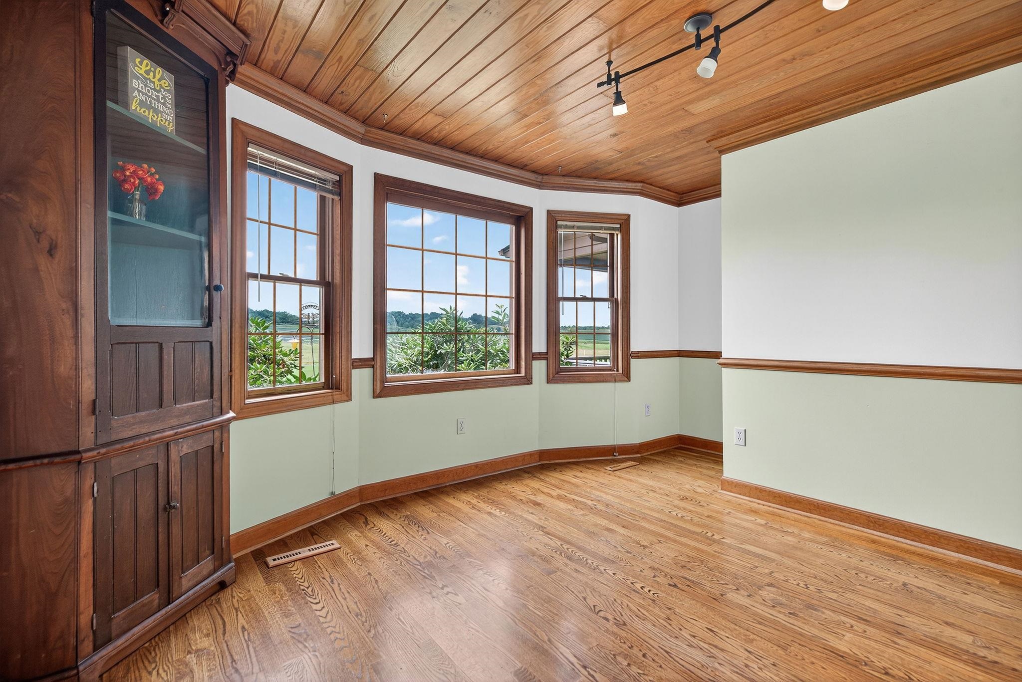 609 OLD WHITE BRIDGE RD, WAYNESBORO, Virginia 22980, 3 Bedrooms Bedrooms, ,2 BathroomsBathrooms,Residential,Old White Bridge,609 OLD WHITE BRIDGE RD,667050 MLS # 667050