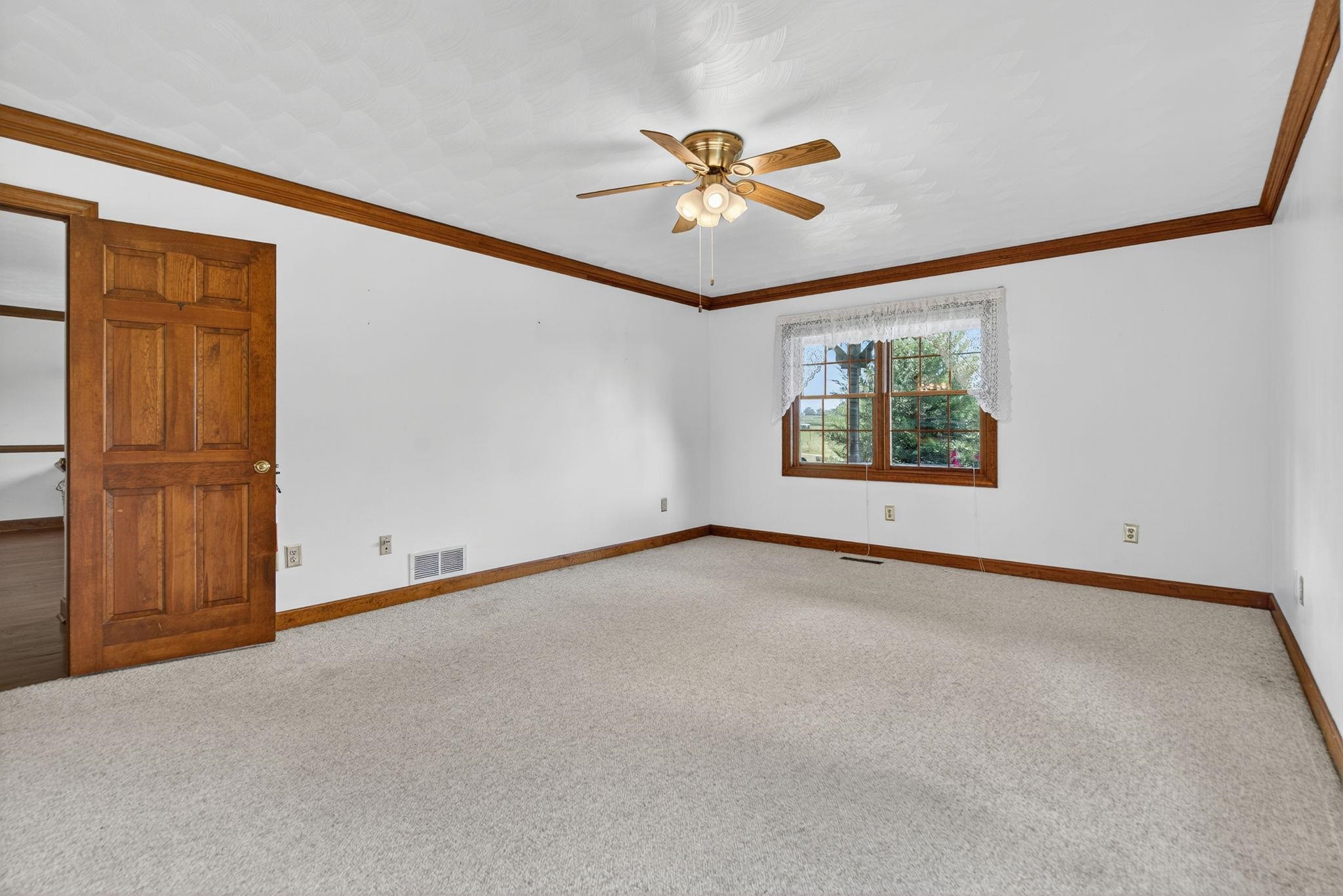609 OLD WHITE BRIDGE RD, WAYNESBORO, Virginia 22980, 3 Bedrooms Bedrooms, ,2 BathroomsBathrooms,Residential,Old White Bridge,609 OLD WHITE BRIDGE RD,667050 MLS # 667050