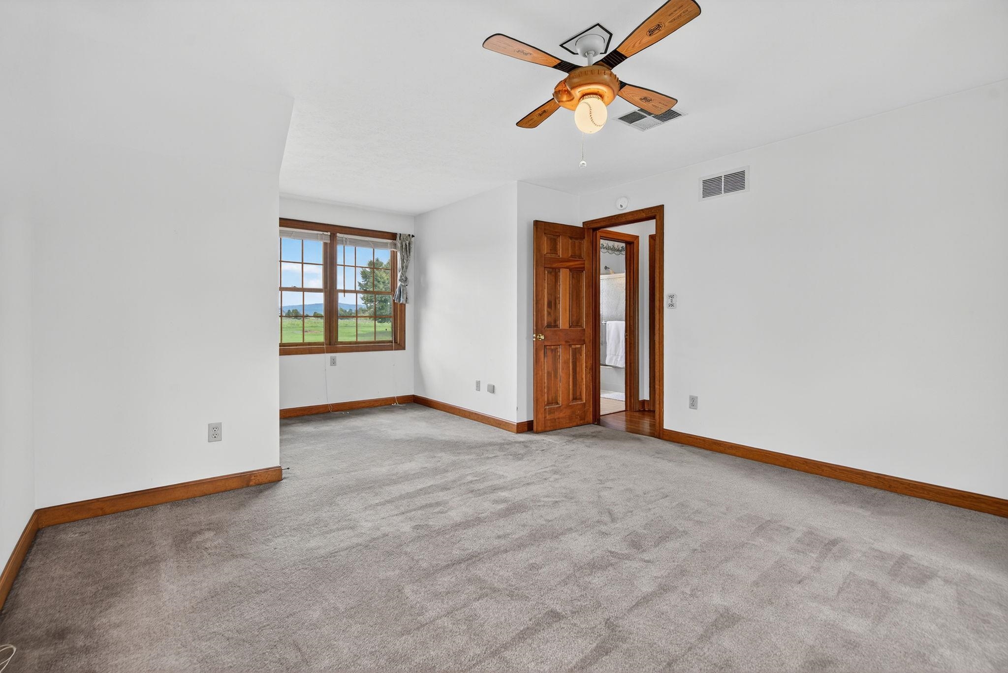 609 OLD WHITE BRIDGE RD, WAYNESBORO, Virginia 22980, 3 Bedrooms Bedrooms, ,2 BathroomsBathrooms,Residential,Old White Bridge,609 OLD WHITE BRIDGE RD,667050 MLS # 667050