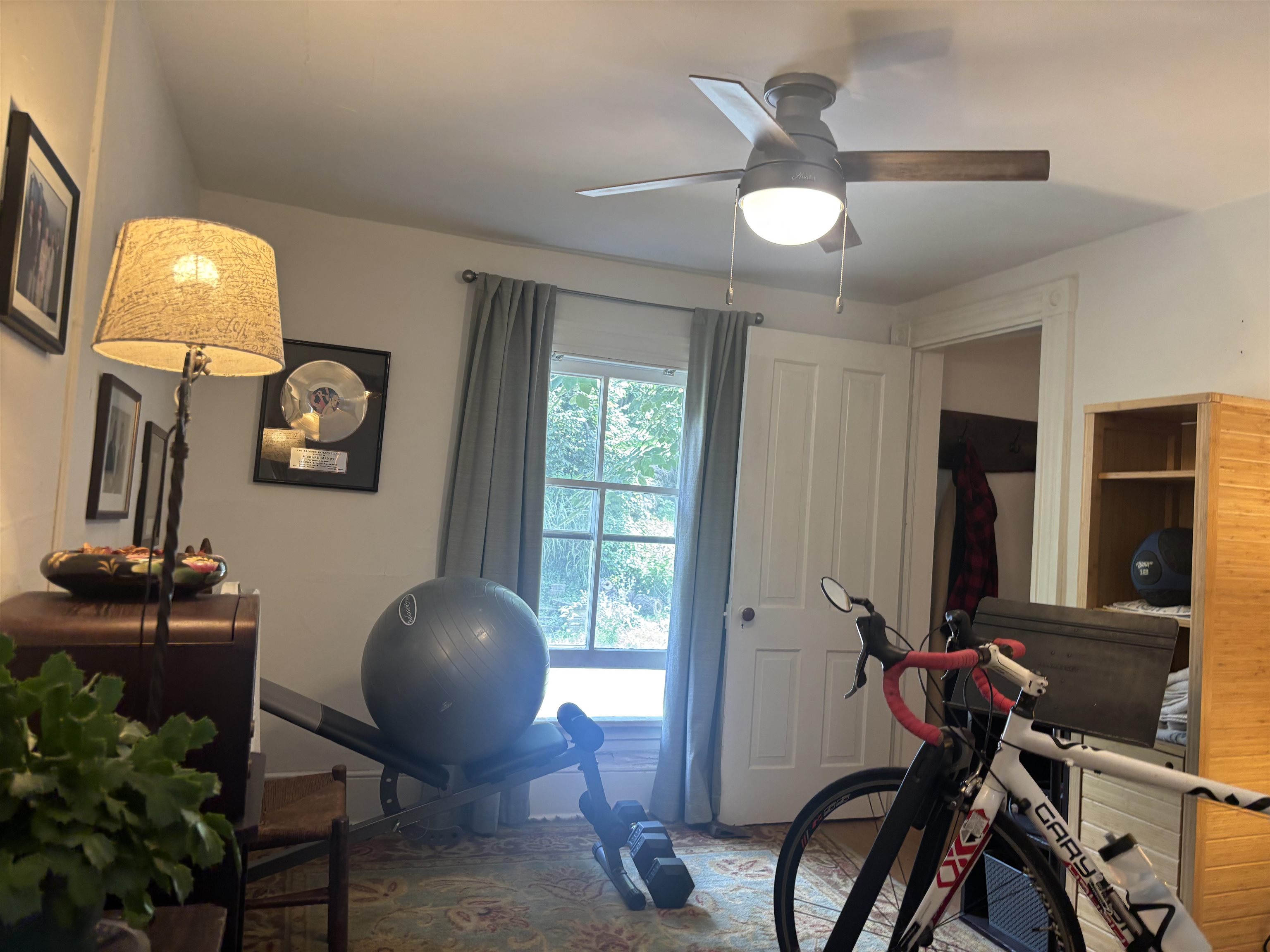 949 ANDERSON ST, STAUNTON, Virginia 24401, 2 Bedrooms Bedrooms, ,1 BathroomBathrooms,Residential,949 ANDERSON ST,667054 MLS # 667054