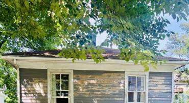 949 ANDERSON ST, STAUNTON, Virginia 24401, 2 Bedrooms Bedrooms, ,1 BathroomBathrooms,Residential,949 ANDERSON ST,667054 MLS # 667054