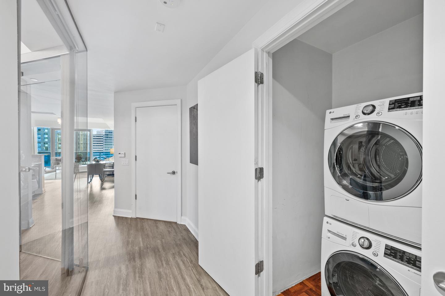 1881 N NASH ST #607, ARLINGTON, Virginia 22209, 1 Bedroom Bedrooms, ,2 BathroomsBathrooms,Residential,For sale,1881 N NASH ST #607,VAAR2059464 MLS # VAAR2059464 1881 N NASH ST #607, ARLINGTON, Virginia 22209, 1 Bedroom Bedrooms, ,2 BathroomsBathrooms,Residential,For sale,1881 N NASH ST #607,VAAR2059464 MLS # VAAR2059464