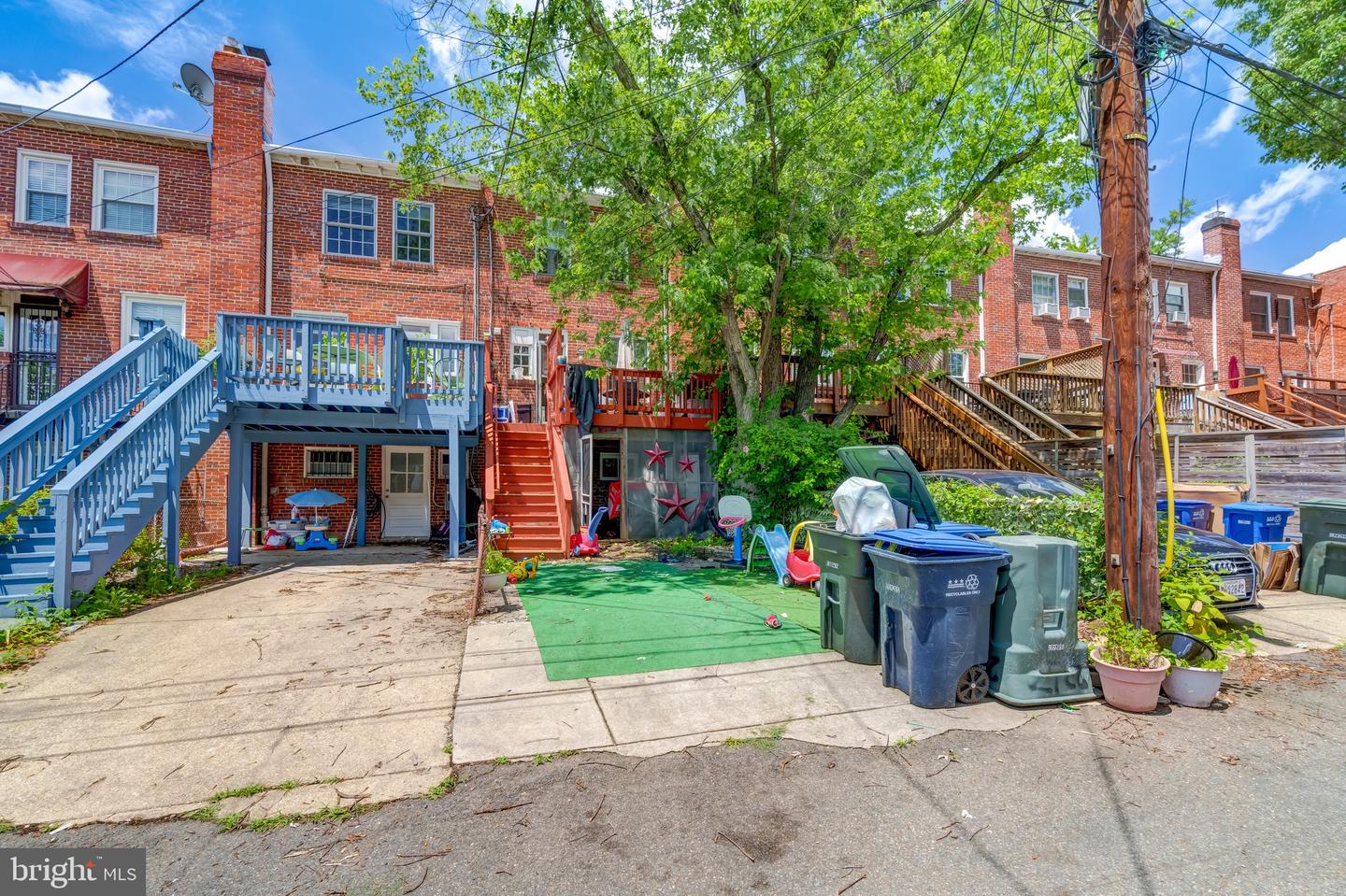 2217 39TH PL NW, WASHINGTON, District Of Columbia 20007, 4 Bedrooms Bedrooms, ,2 BathroomsBathrooms,Residential,For sale,2217 39TH PL NW,DCDC2206430 MLS # DCDC2206430