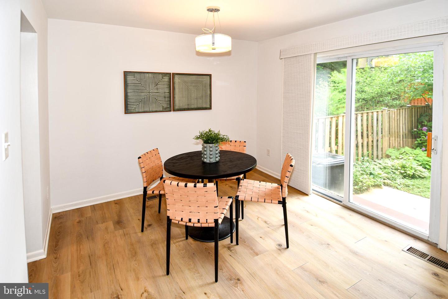 9835 SAINT CLOUD CT, FAIRFAX, Virginia 22031, 3 Bedrooms Bedrooms, ,2 BathroomsBathrooms,Residential,For sale,9835 SAINT CLOUD CT,VAFX2248880 MLS # VAFX2248880