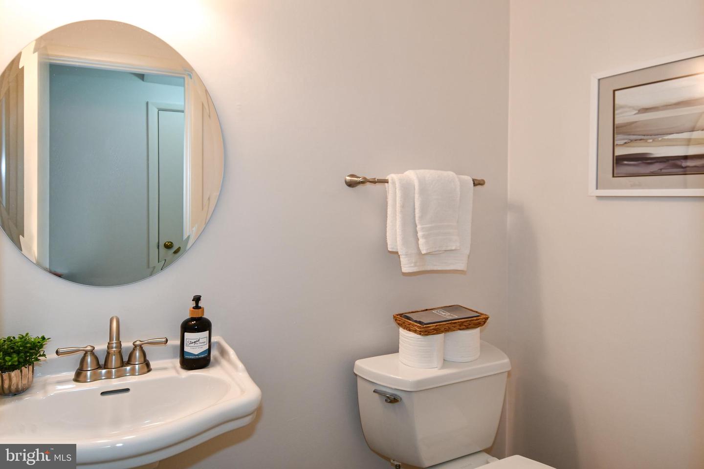 9835 SAINT CLOUD CT, FAIRFAX, Virginia 22031, 3 Bedrooms Bedrooms, ,2 BathroomsBathrooms,Residential,For sale,9835 SAINT CLOUD CT,VAFX2248880 MLS # VAFX2248880