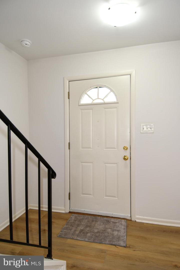 9835 SAINT CLOUD CT, FAIRFAX, Virginia 22031, 3 Bedrooms Bedrooms, ,2 BathroomsBathrooms,Residential,For sale,9835 SAINT CLOUD CT,VAFX2248880 MLS # VAFX2248880