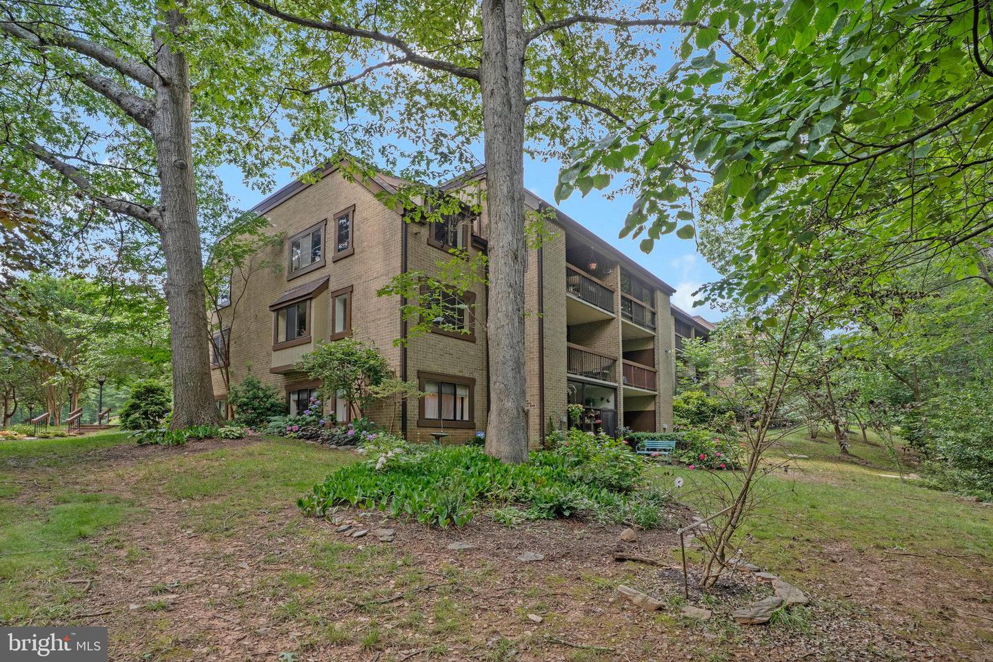 1665 PARKCREST CIR #301, RESTON, Virginia 20190, 2 Bedrooms Bedrooms, ,1 BathroomBathrooms,Residential,For sale,1665 PARKCREST CIR #301,VAFX2248924 MLS # VAFX2248924